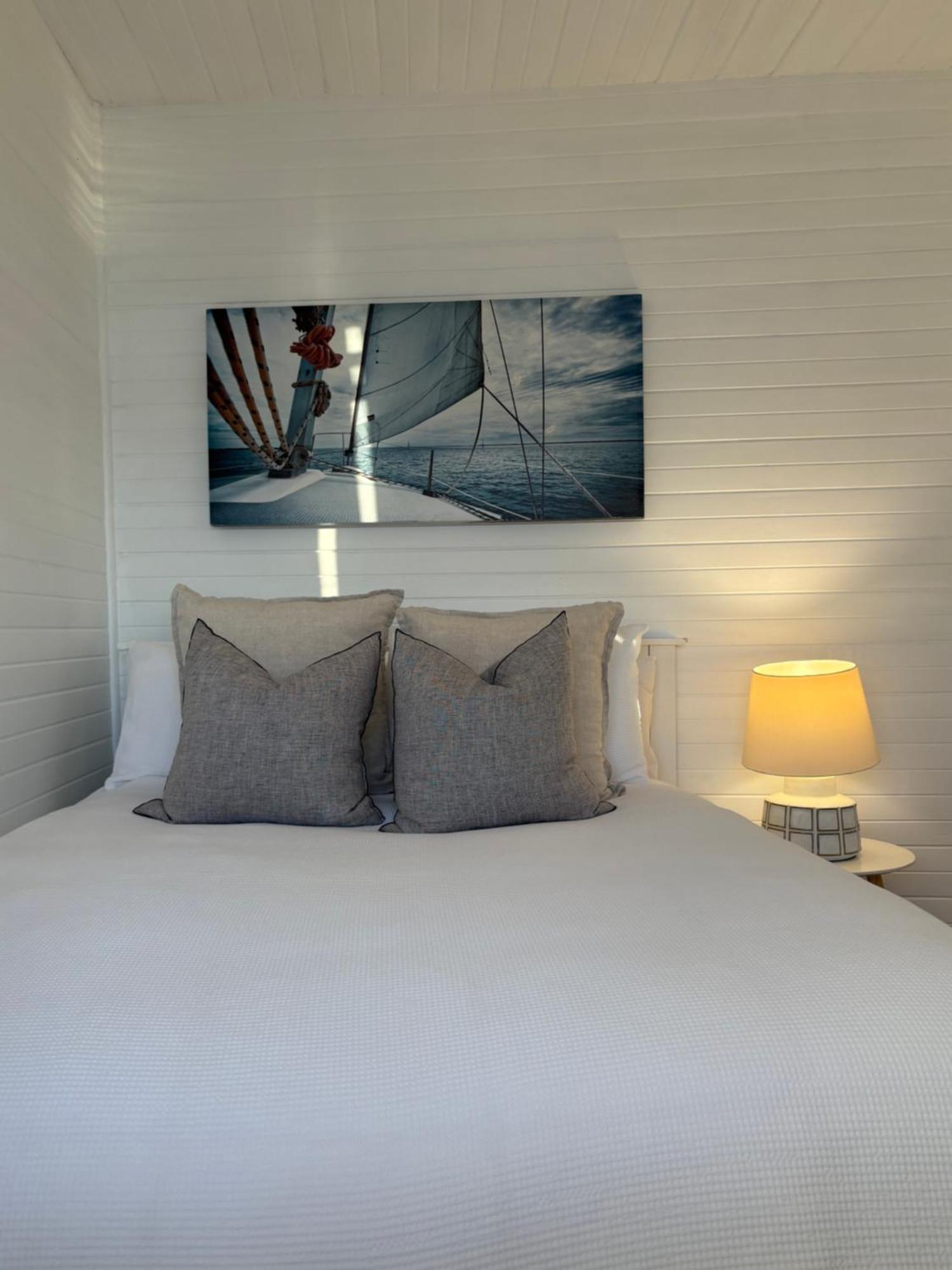 Apartment Harbourfront Boathouse And Escape